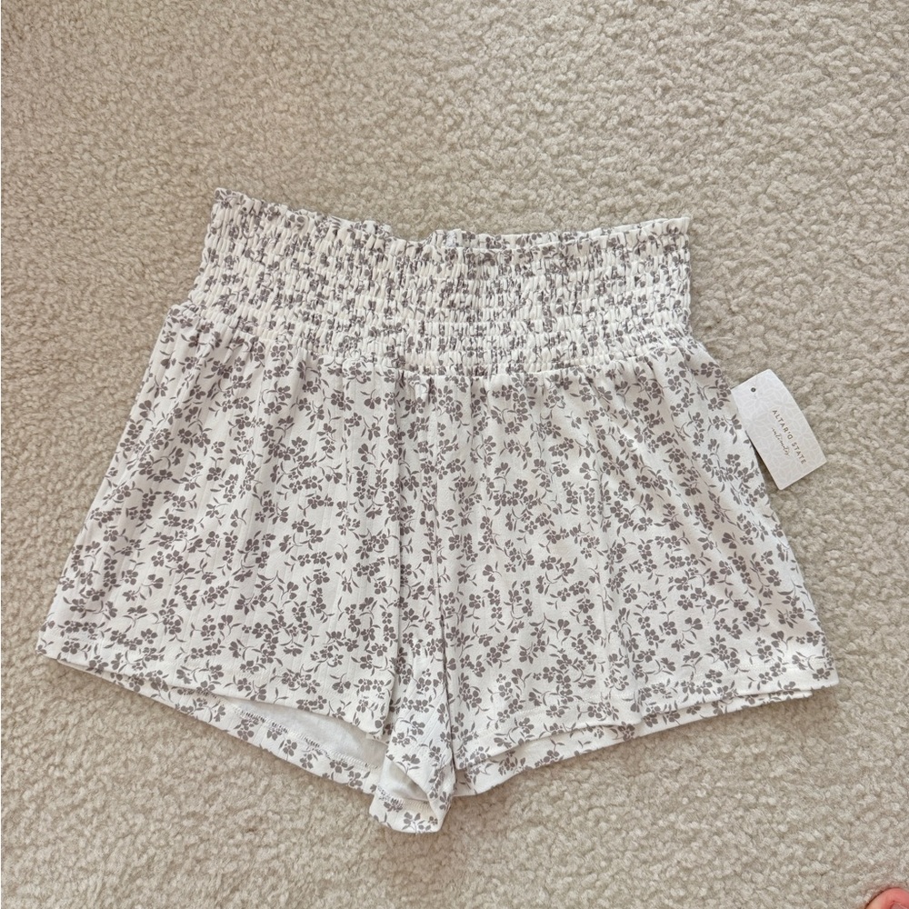 NWT altered state shorts